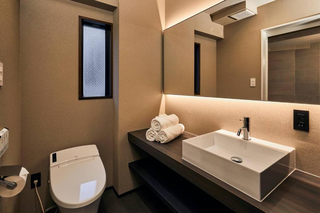 Villa Newopen! - 2 Min Walk From Yoyogi-koen Station - 5 Min Train Ride From Shinjuku - 2 Showers - 123 M2, Private House In The City Centre! Präfektur Tokio